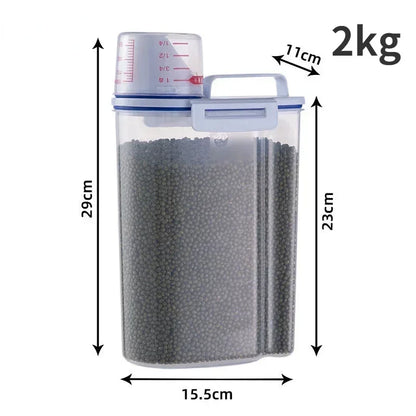 1.5kg/2kg Pet Food Storage Container, Moisture‑Proof Sealed Plastic Pail with Measuring Cup for Dog &amp; Cat Feeding